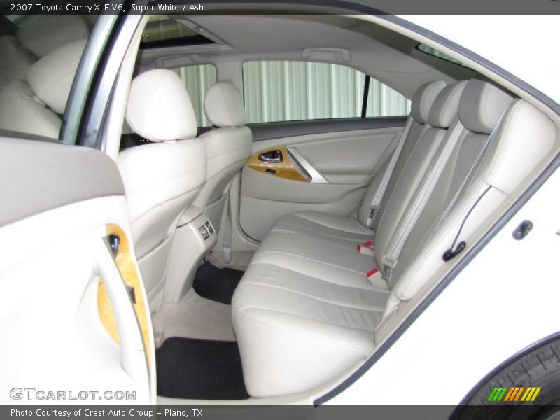 Super White / Ash 2007 Toyota Camry XLE V6