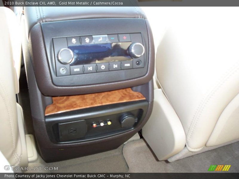 Gold Mist Metallic / Cashmere/Cocoa 2010 Buick Enclave CXL AWD