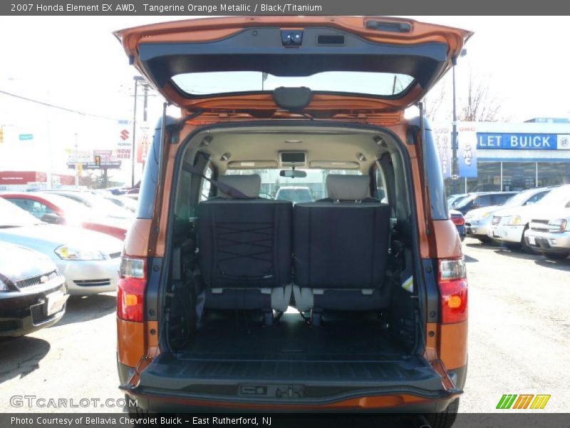 Tangerine Orange Metallic / Black/Titanium 2007 Honda Element EX AWD