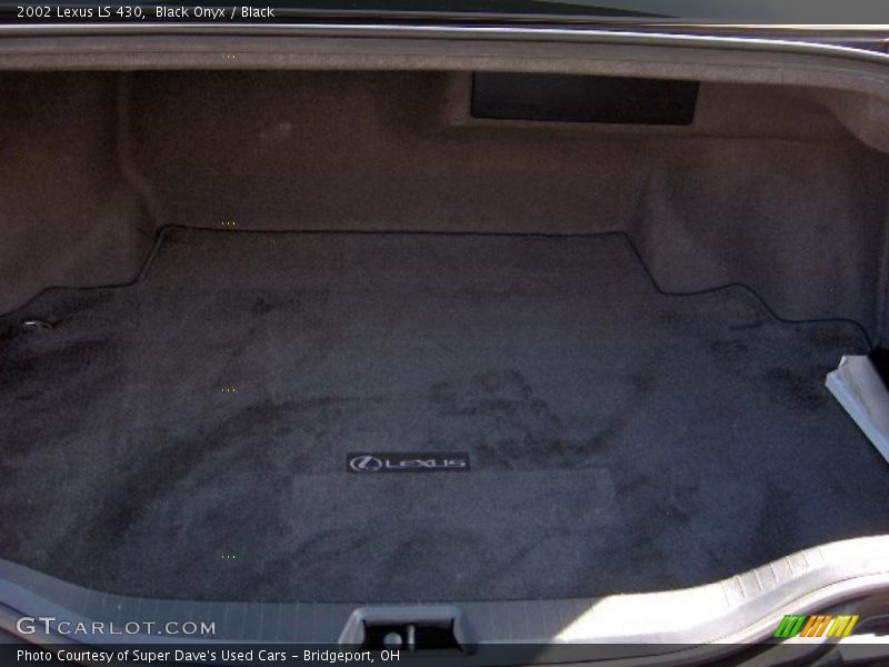 Black Onyx / Black 2002 Lexus LS 430