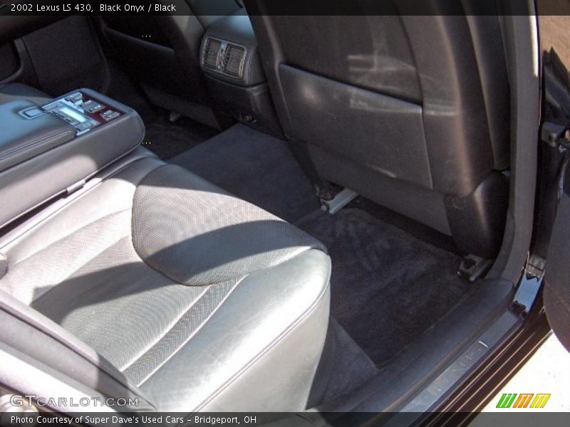 Black Onyx / Black 2002 Lexus LS 430