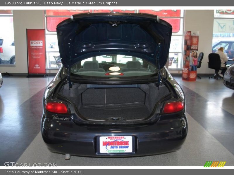 Deep Navy Blue Metallic / Medium Graphite 1998 Ford Taurus SE
