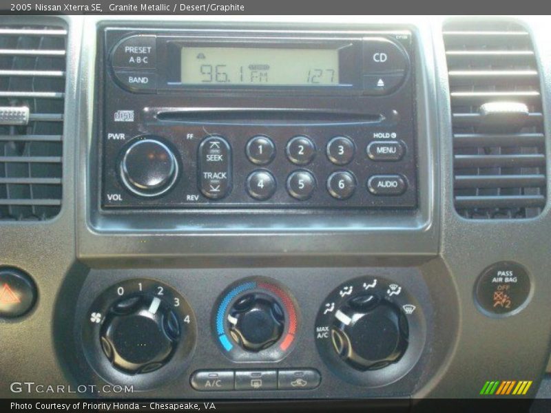 Granite Metallic / Desert/Graphite 2005 Nissan Xterra SE