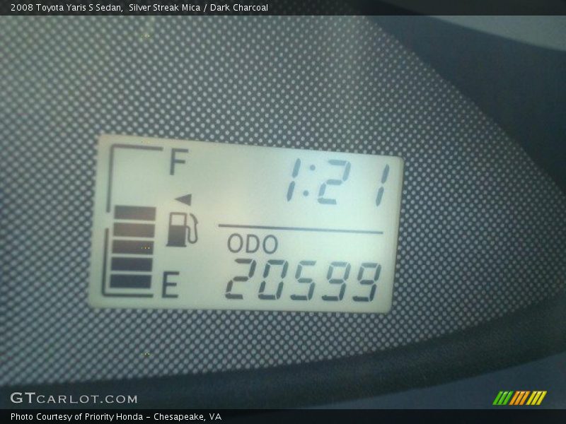 Silver Streak Mica / Dark Charcoal 2008 Toyota Yaris S Sedan