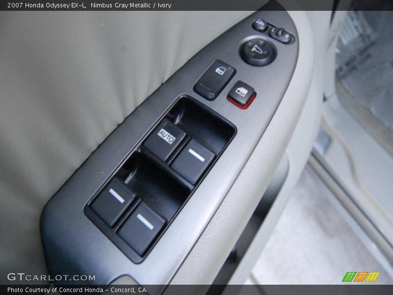 Nimbus Gray Metallic / Ivory 2007 Honda Odyssey EX-L