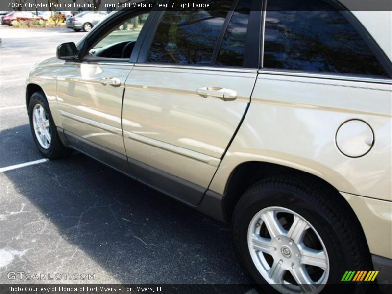 Linen Gold Metallic Pearl / Light Taupe 2005 Chrysler Pacifica Touring