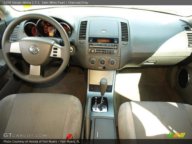 Satin White Pearl / Charcoal/Gray 2006 Nissan Altima 2.5 S