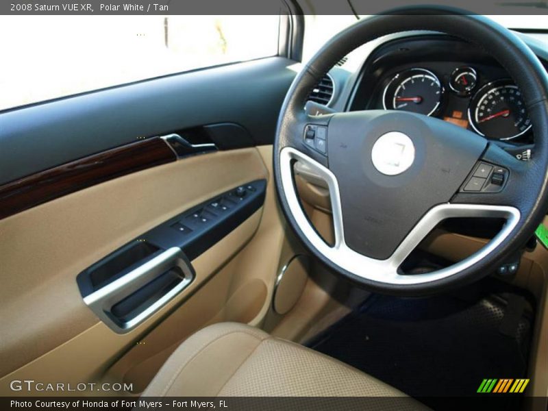 Polar White / Tan 2008 Saturn VUE XR