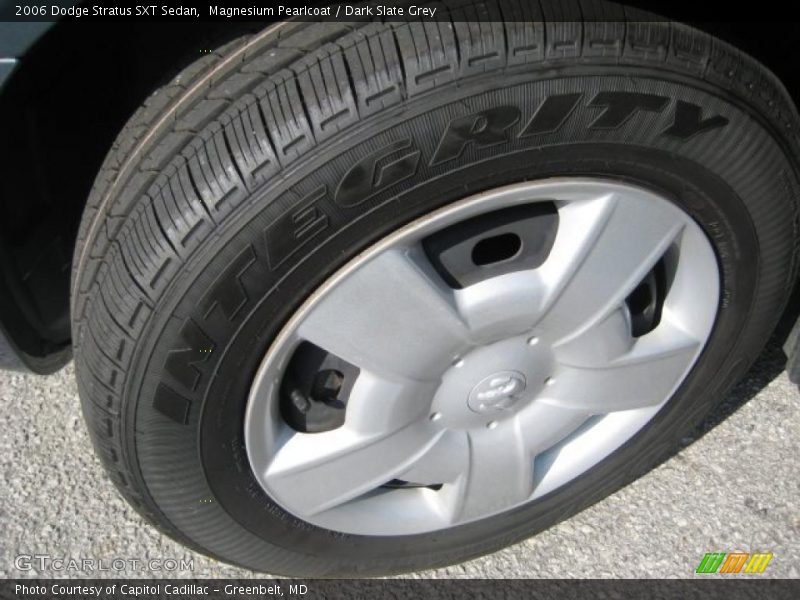 Magnesium Pearlcoat / Dark Slate Grey 2006 Dodge Stratus SXT Sedan