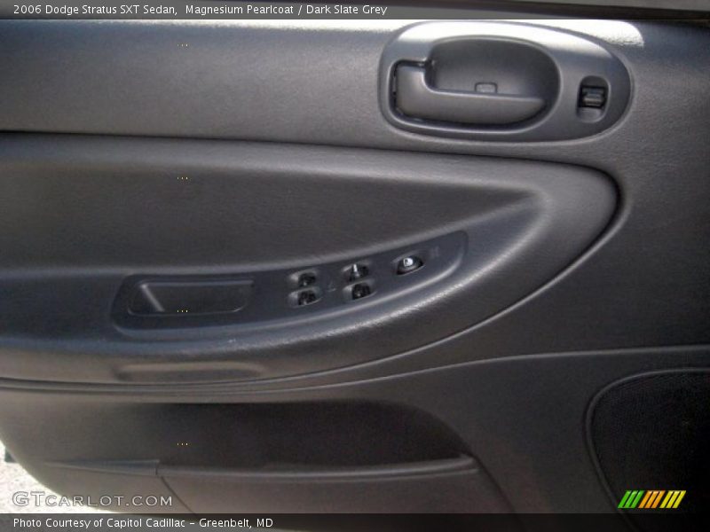 Magnesium Pearlcoat / Dark Slate Grey 2006 Dodge Stratus SXT Sedan