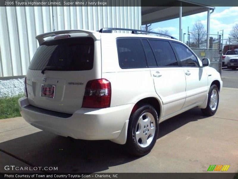 Super White / Ivory Beige 2006 Toyota Highlander Limited