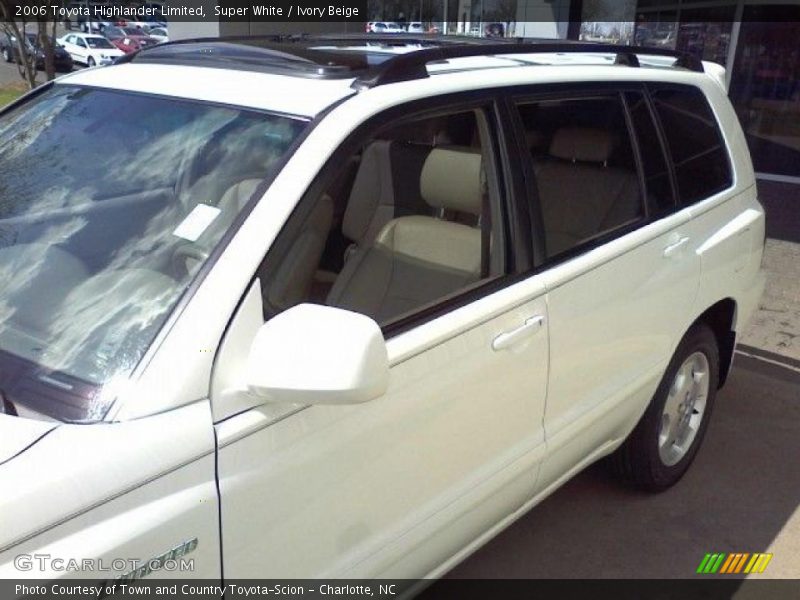 Super White / Ivory Beige 2006 Toyota Highlander Limited