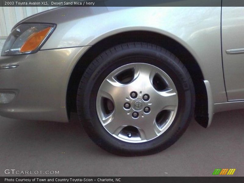 Desert Sand Mica / Ivory 2003 Toyota Avalon XLS