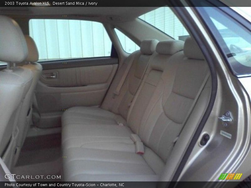 Desert Sand Mica / Ivory 2003 Toyota Avalon XLS