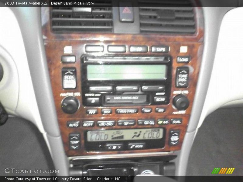 Desert Sand Mica / Ivory 2003 Toyota Avalon XLS