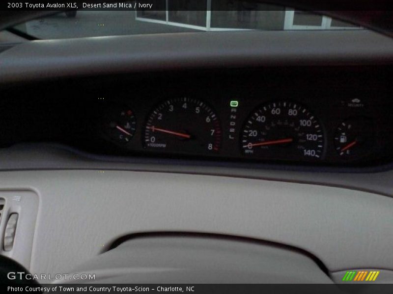 Desert Sand Mica / Ivory 2003 Toyota Avalon XLS
