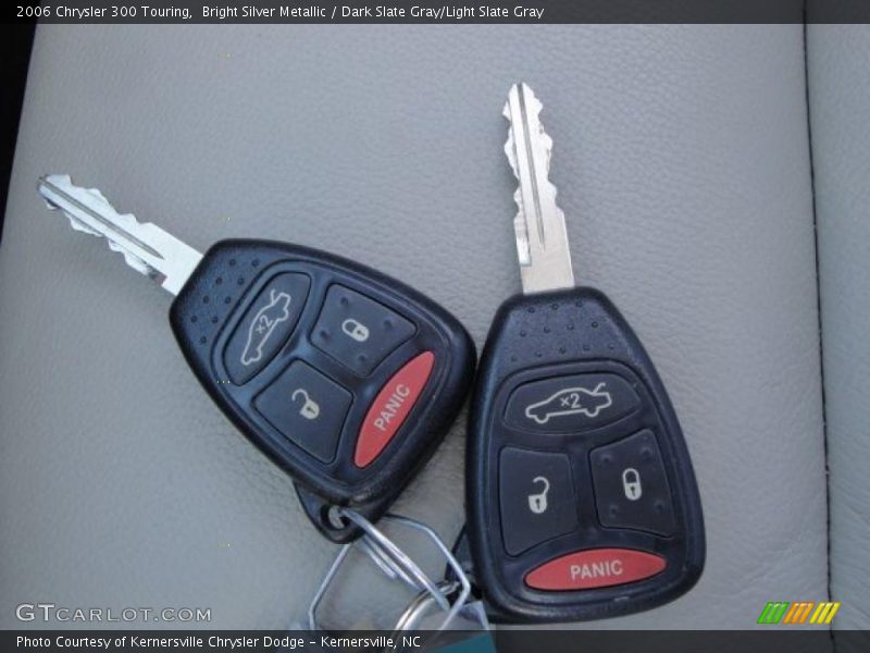 Bright Silver Metallic / Dark Slate Gray/Light Slate Gray 2006 Chrysler 300 Touring