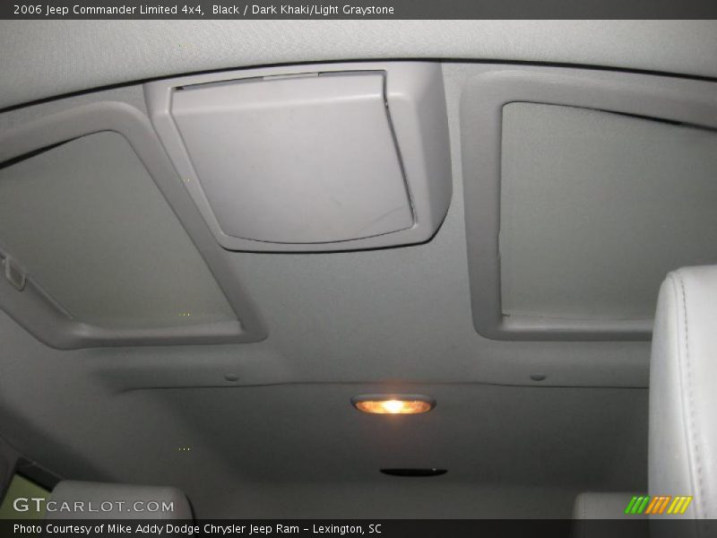 Black / Dark Khaki/Light Graystone 2006 Jeep Commander Limited 4x4