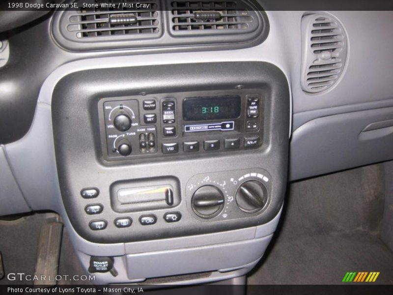 Stone White / Mist Gray 1998 Dodge Caravan SE