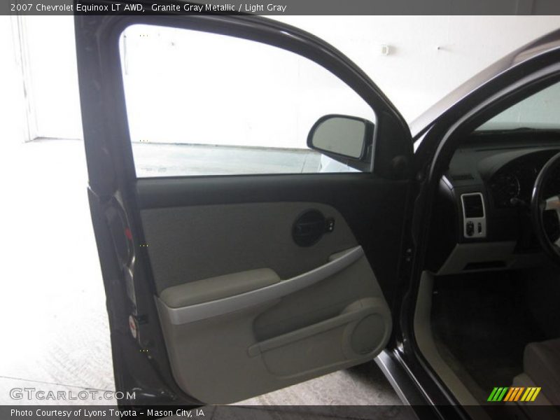 Granite Gray Metallic / Light Gray 2007 Chevrolet Equinox LT AWD