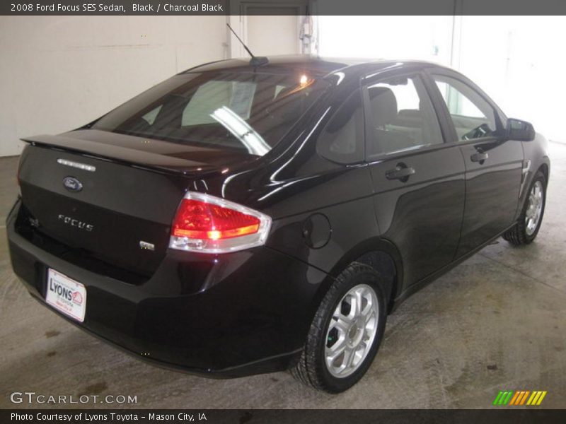 Black / Charcoal Black 2008 Ford Focus SES Sedan