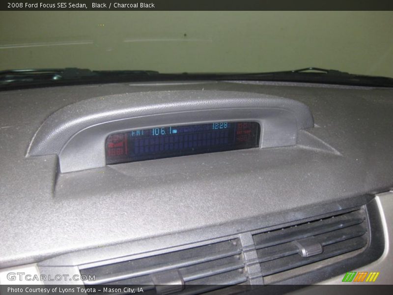 Black / Charcoal Black 2008 Ford Focus SES Sedan