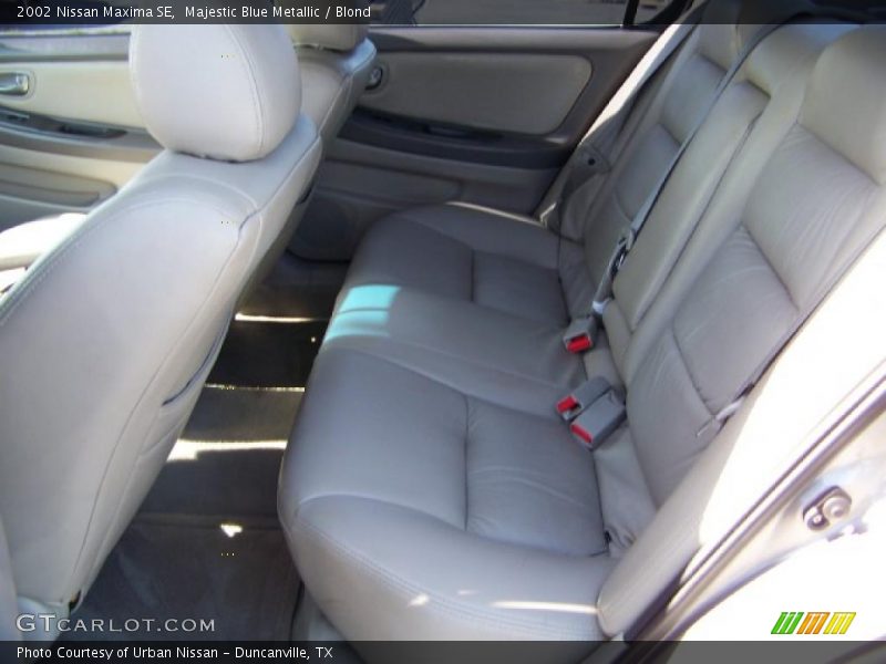 Majestic Blue Metallic / Blond 2002 Nissan Maxima SE