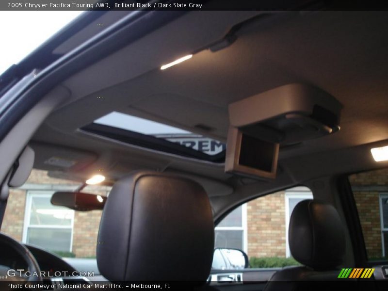 Brilliant Black / Dark Slate Gray 2005 Chrysler Pacifica Touring AWD