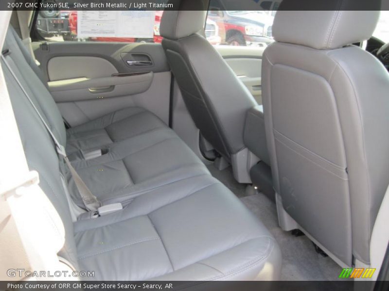 Silver Birch Metallic / Light Titanium 2007 GMC Yukon SLE
