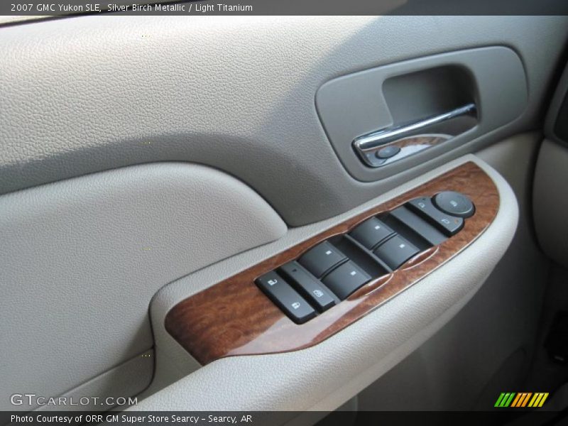 Silver Birch Metallic / Light Titanium 2007 GMC Yukon SLE