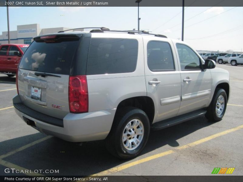 Silver Birch Metallic / Light Titanium 2007 GMC Yukon SLE