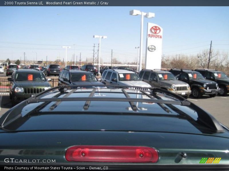Woodland Pearl Green Metallic / Gray 2000 Toyota Sienna LE