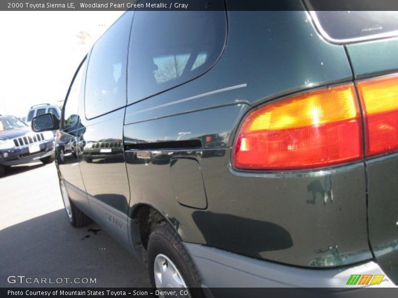Woodland Pearl Green Metallic / Gray 2000 Toyota Sienna LE