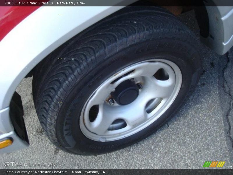 Racy Red / Gray 2005 Suzuki Grand Vitara LX