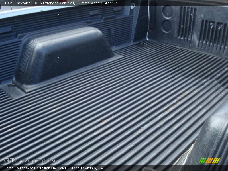 Summit White / Graphite 1999 Chevrolet S10 LS Extended Cab 4x4
