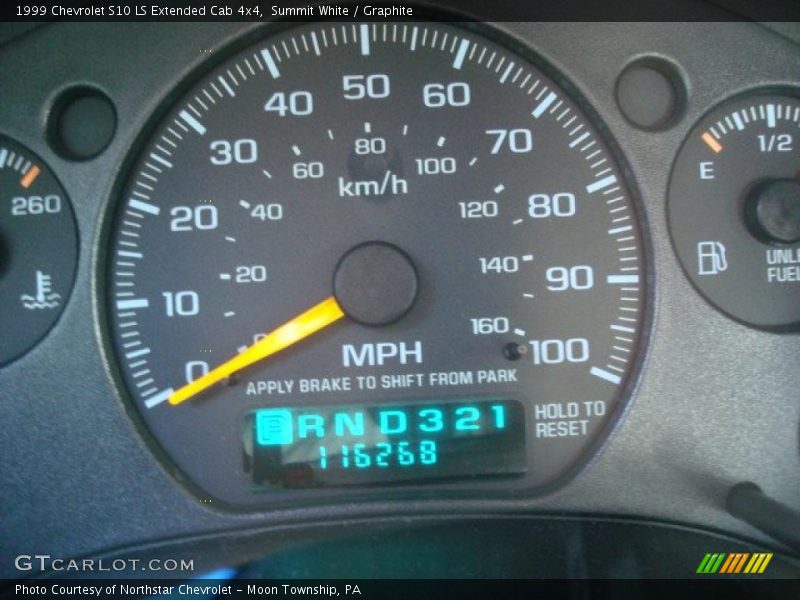 Summit White / Graphite 1999 Chevrolet S10 LS Extended Cab 4x4