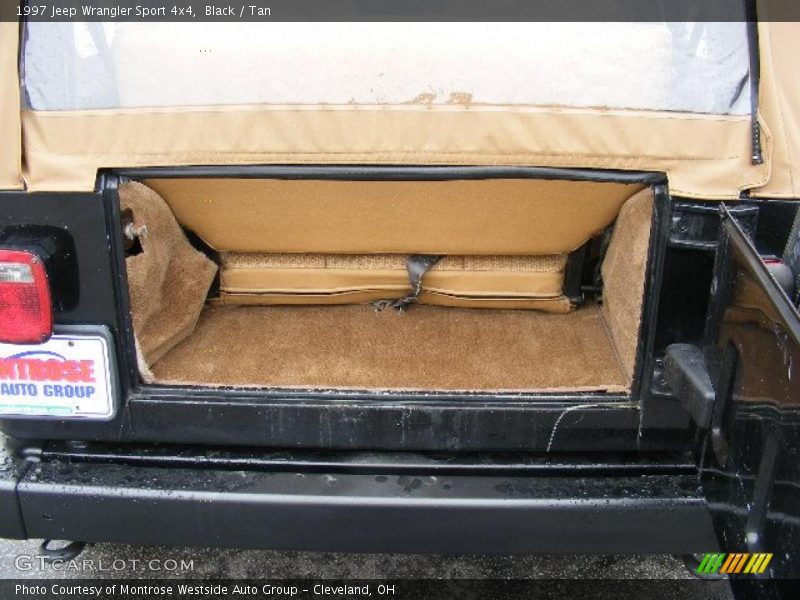 Black / Tan 1997 Jeep Wrangler Sport 4x4