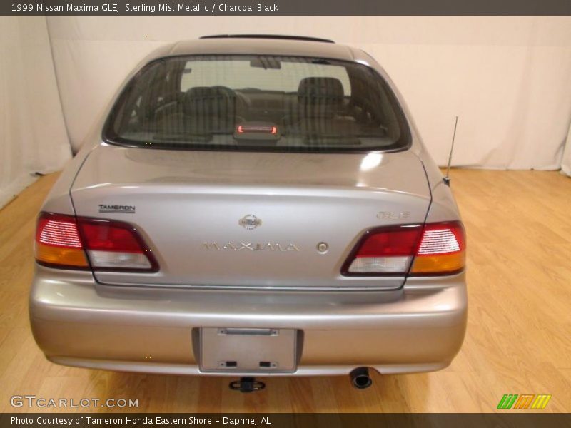 Sterling Mist Metallic / Charcoal Black 1999 Nissan Maxima GLE