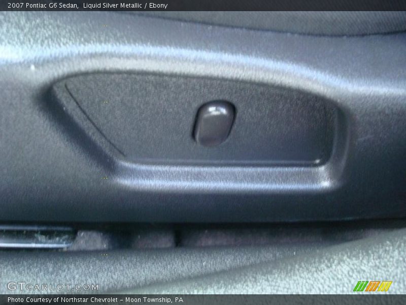 Liquid Silver Metallic / Ebony 2007 Pontiac G6 Sedan
