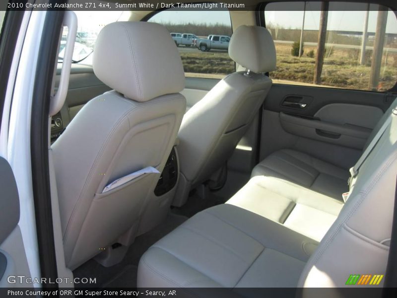 Summit White / Dark Titanium/Light Titanium 2010 Chevrolet Avalanche Z71 4x4