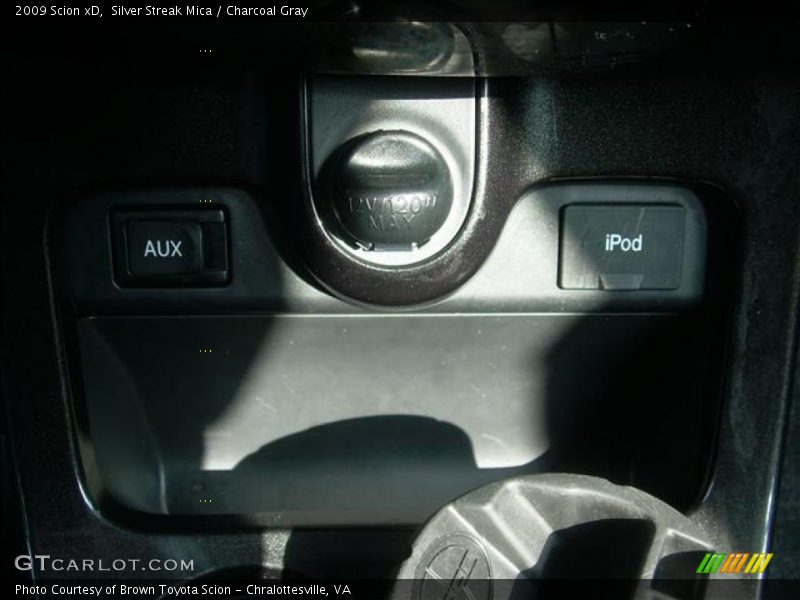 Silver Streak Mica / Charcoal Gray 2009 Scion xD