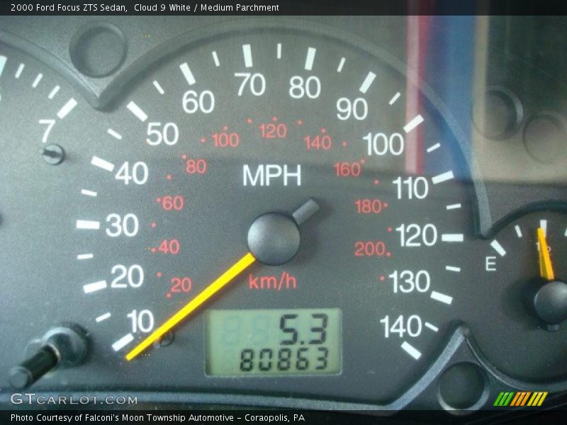 Cloud 9 White / Medium Parchment 2000 Ford Focus ZTS Sedan
