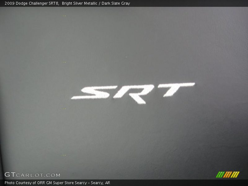 Bright Silver Metallic / Dark Slate Gray 2009 Dodge Challenger SRT8