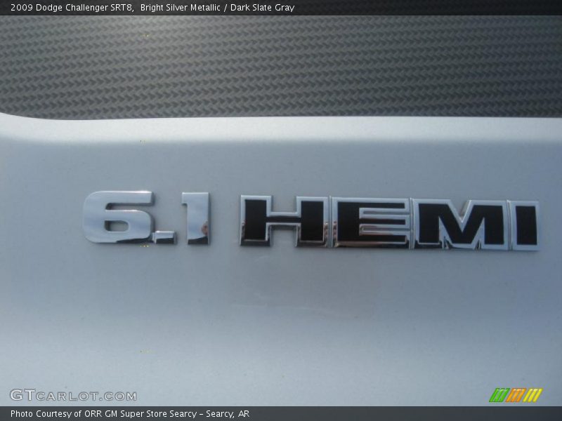 Bright Silver Metallic / Dark Slate Gray 2009 Dodge Challenger SRT8