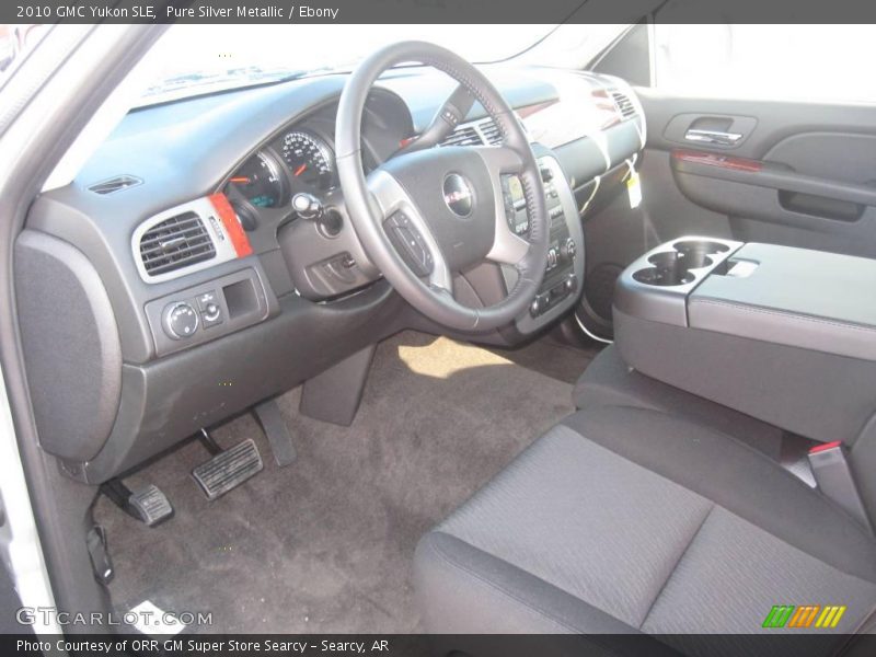 Pure Silver Metallic / Ebony 2010 GMC Yukon SLE