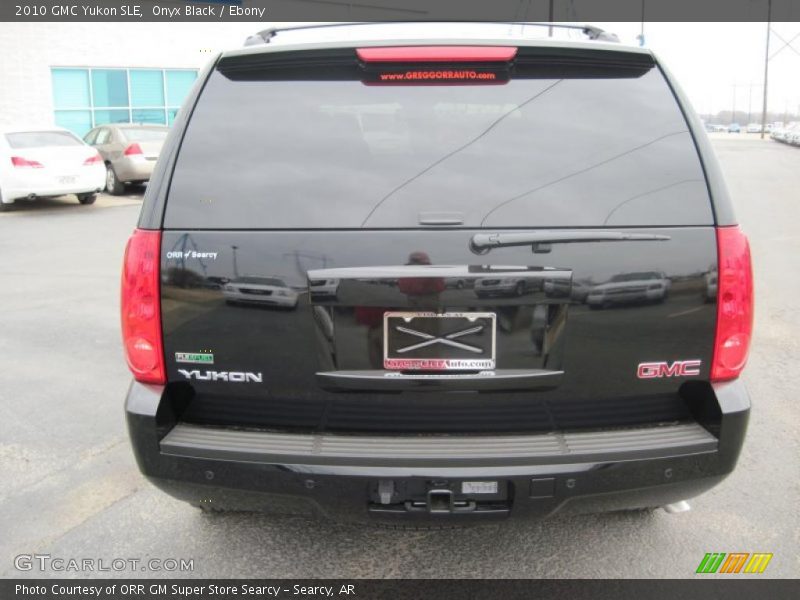 Onyx Black / Ebony 2010 GMC Yukon SLE