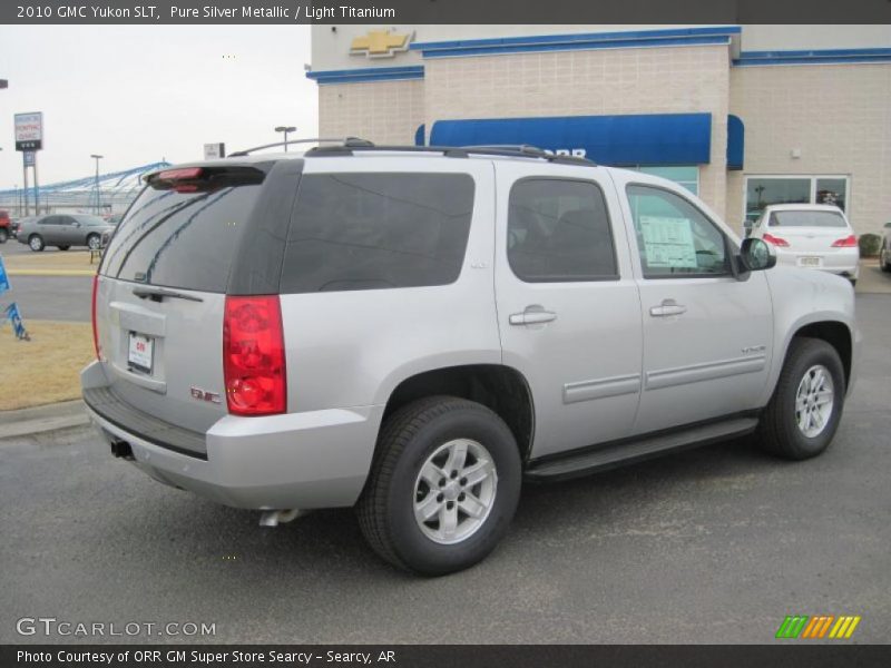 Pure Silver Metallic / Light Titanium 2010 GMC Yukon SLT