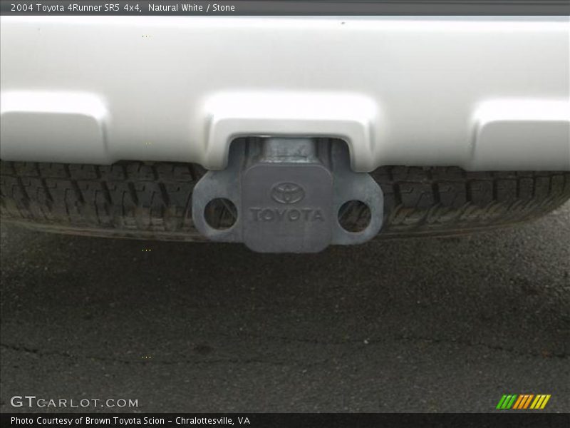 Natural White / Stone 2004 Toyota 4Runner SR5 4x4