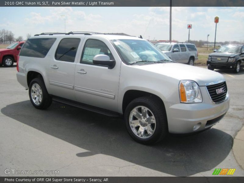 Pure Silver Metallic / Light Titanium 2010 GMC Yukon XL SLT