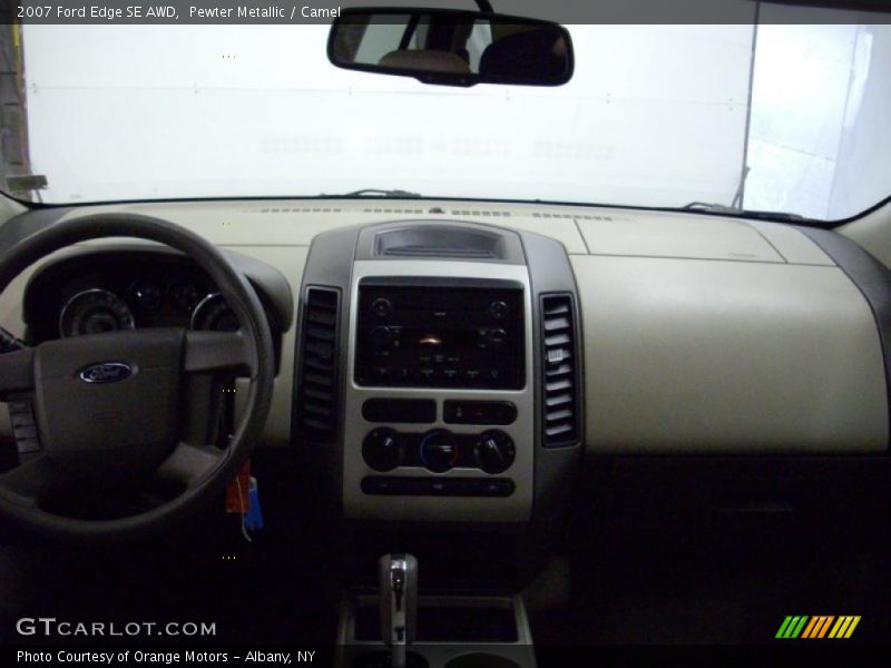 Pewter Metallic / Camel 2007 Ford Edge SE AWD